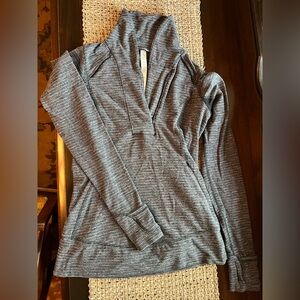 Lululemon Think Fast Half Zip Grey/Black Pullover Size 6